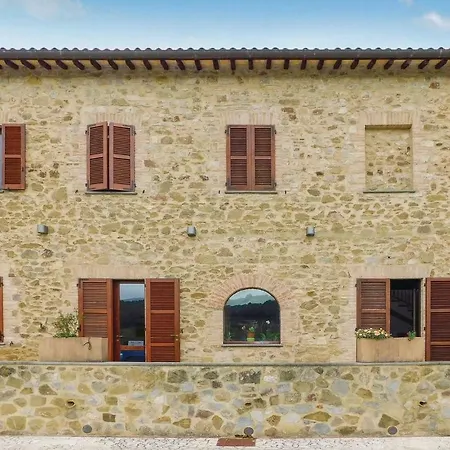 Three-bedroom Holiday In -tr- * Baschi